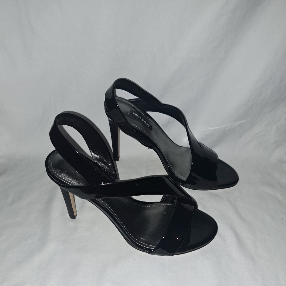 NWOT Nine West Itzel Black patent woman's dress shoe size 7.5m